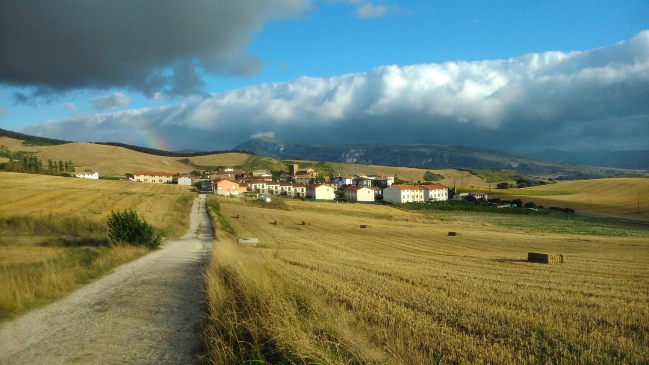 Altikarra I Casa de hóspedes Undiano Exterior foto